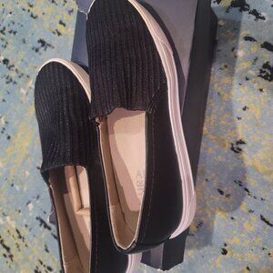 NATURALIZER SLIP-ON WOMEN BLACK SHOE